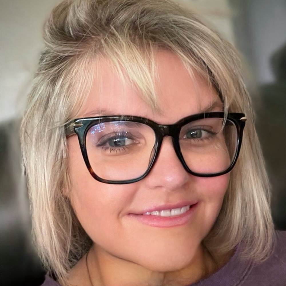 Meet your Posher, Cindi